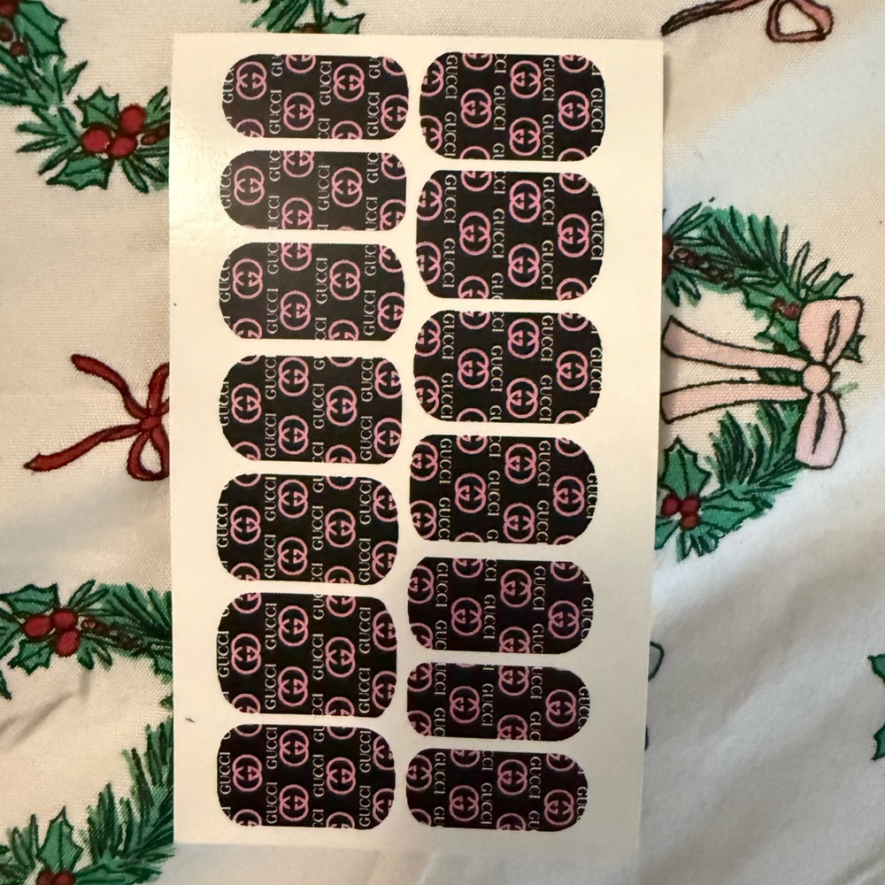 Multiples Black and Pink Nail Wraps